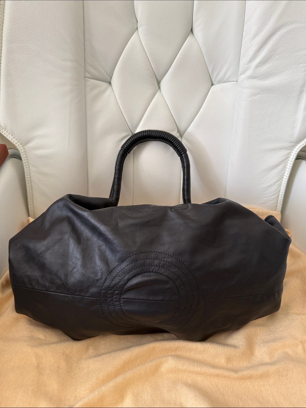 Excellent condition Loewe Levante Aire Handbag - Picture 4 of 12